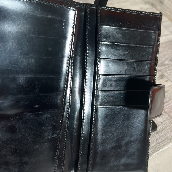 Gucci G patent leather wallet EUC - Picture 4 of 13